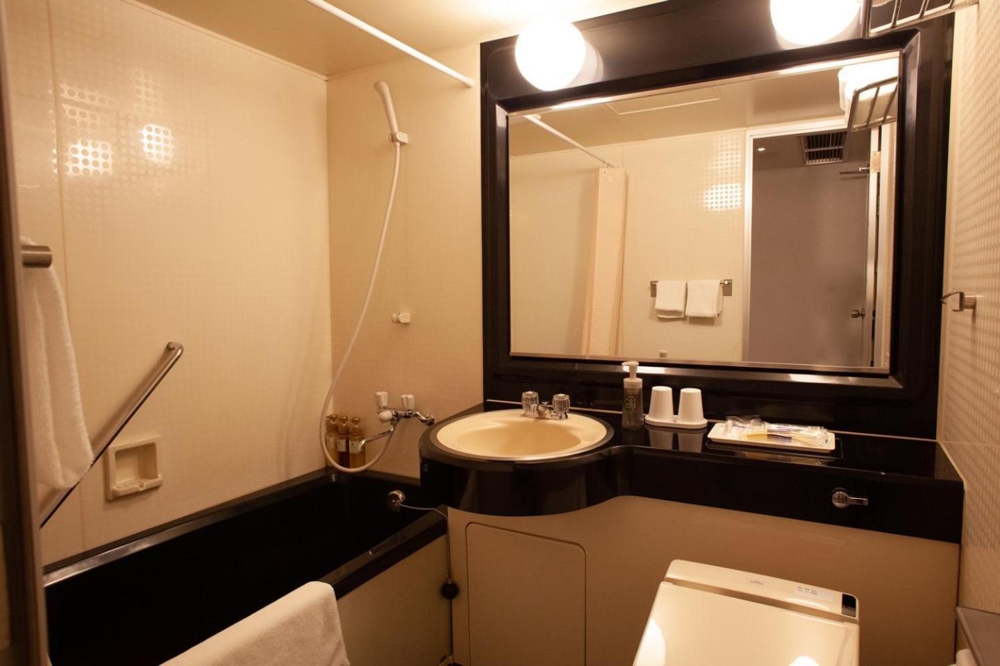 Hotel Relief Kokura Annex Kitakyushu Esterno foto